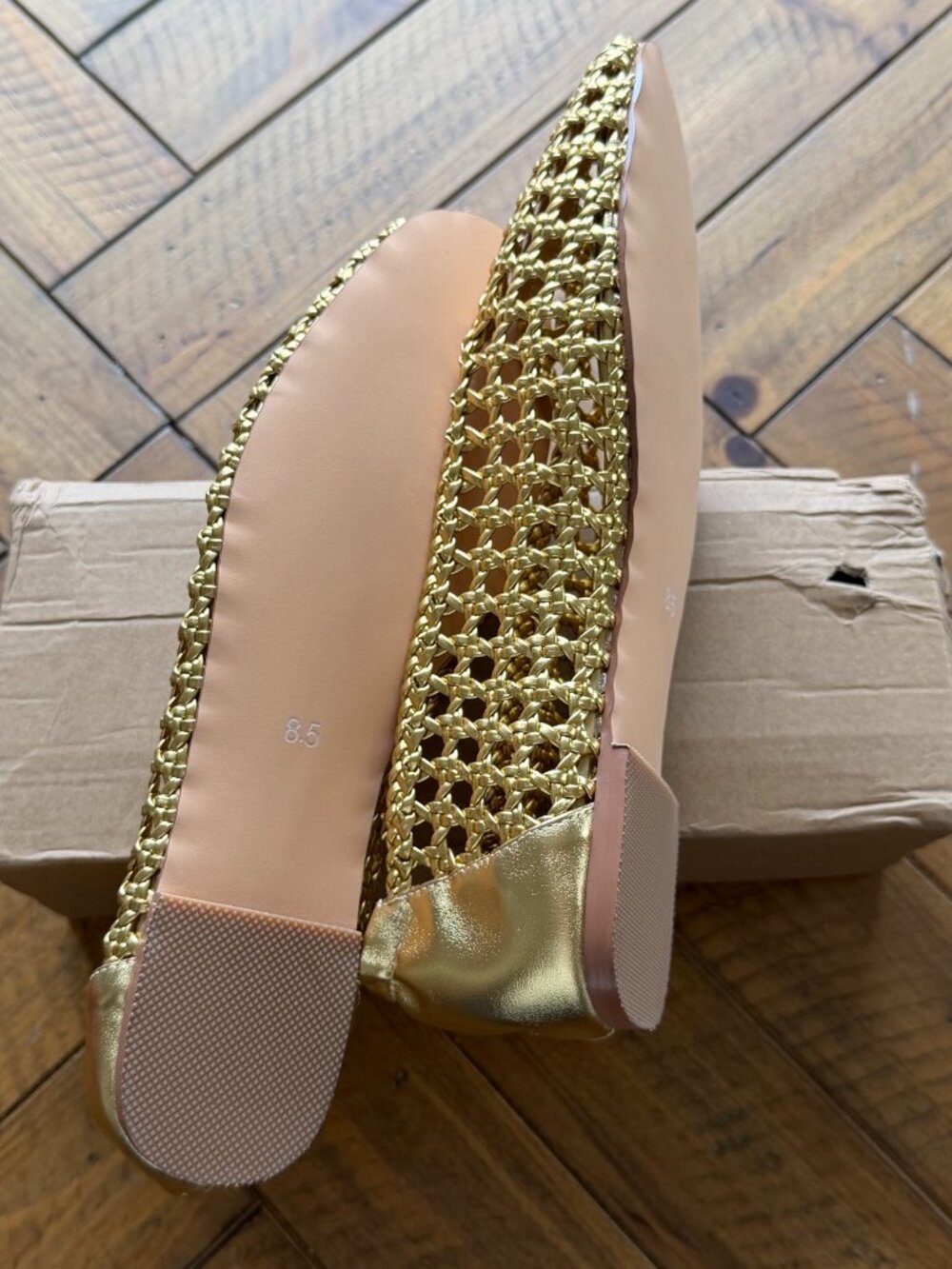 NEW METALLIC GOLD WOVEN VEGAN LEATHER ROUND-TOE SLIP-ON BALLET FLAT IN SIZE 8.5 - Picture 6 of 7